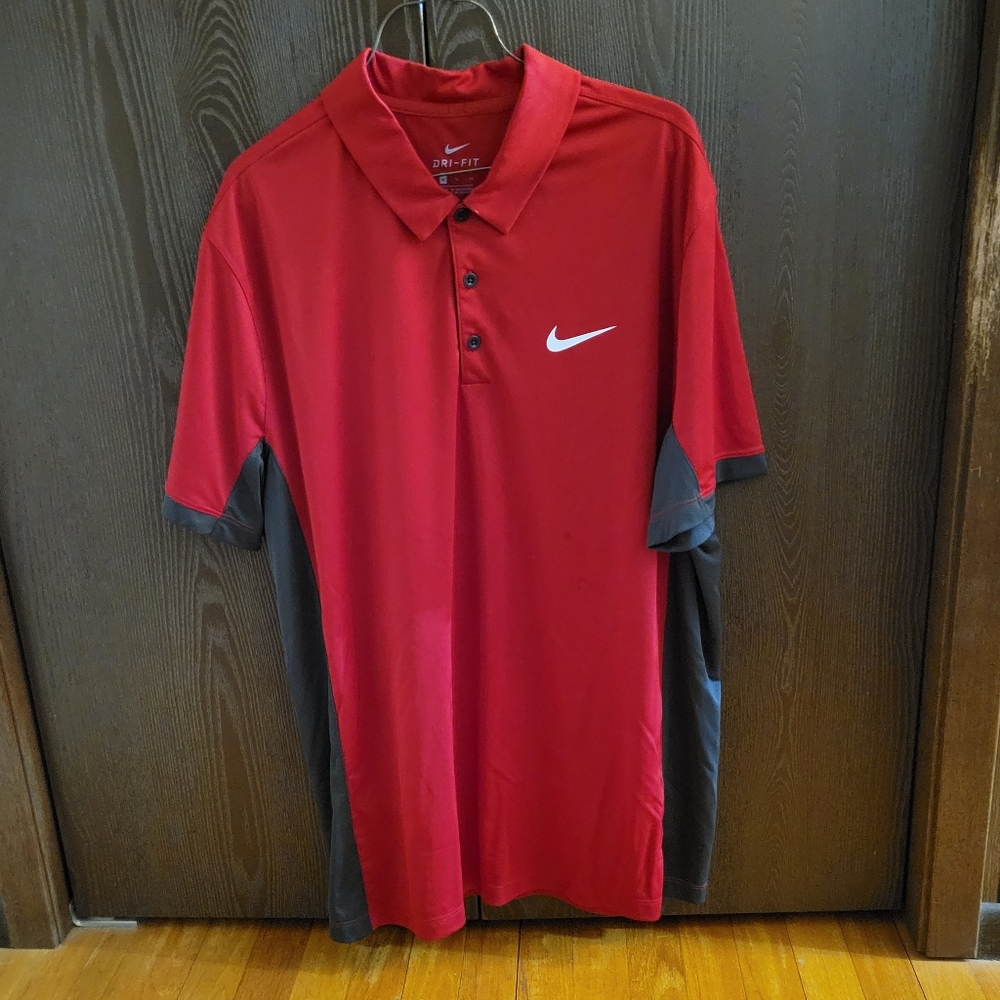 Nwot Nike swoosh red polo dri fit size XL